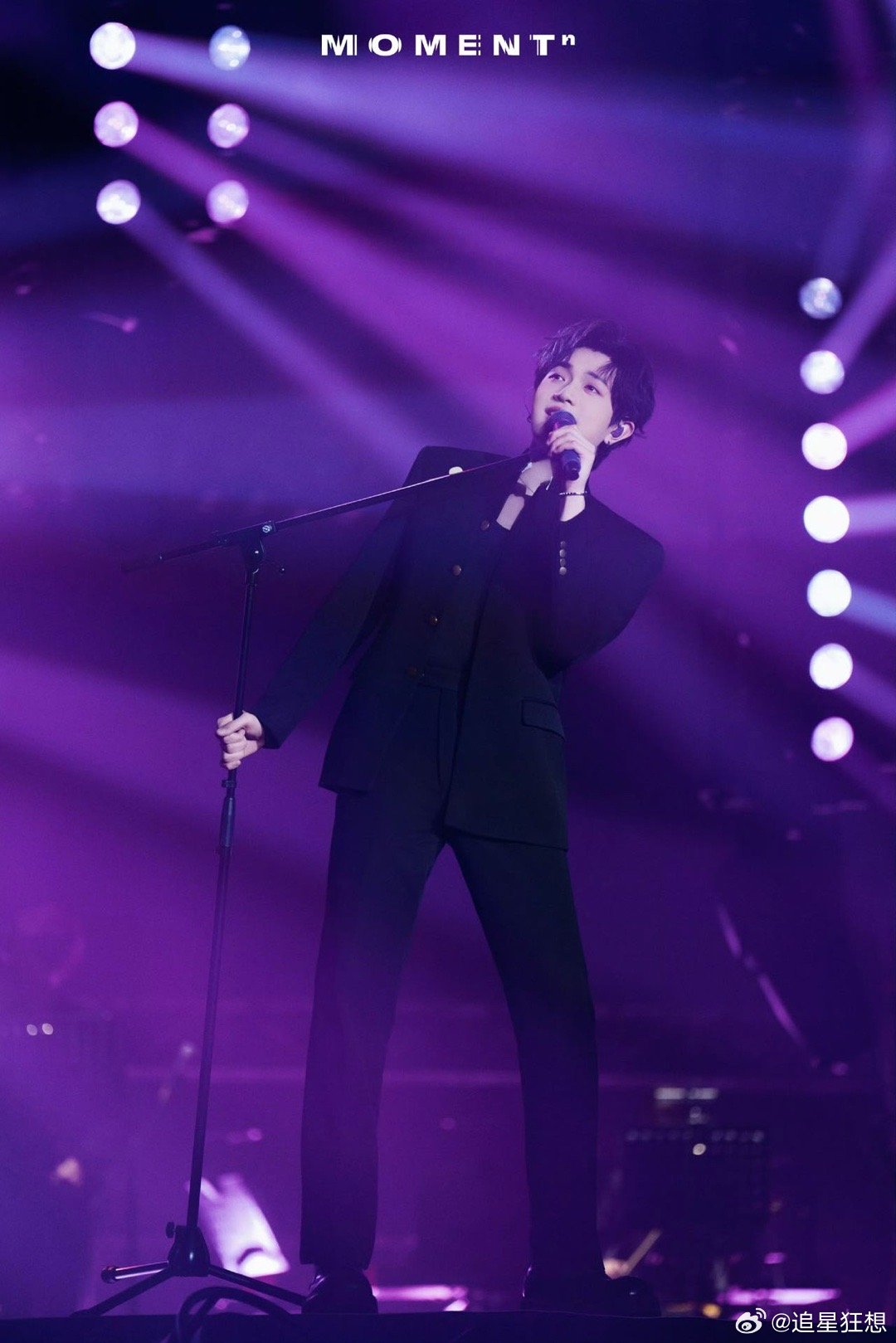 靠实力抢到颜人中演唱会的票 颜人中上海站抢票那刻，手指按在屏幕上都在抖。刷新看到