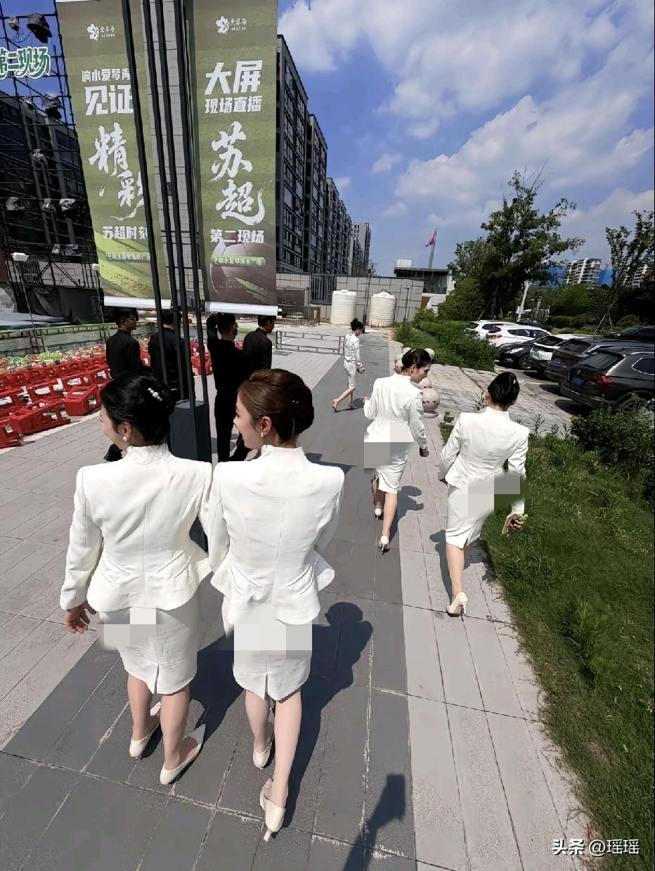 羡慕她们每天那么开心