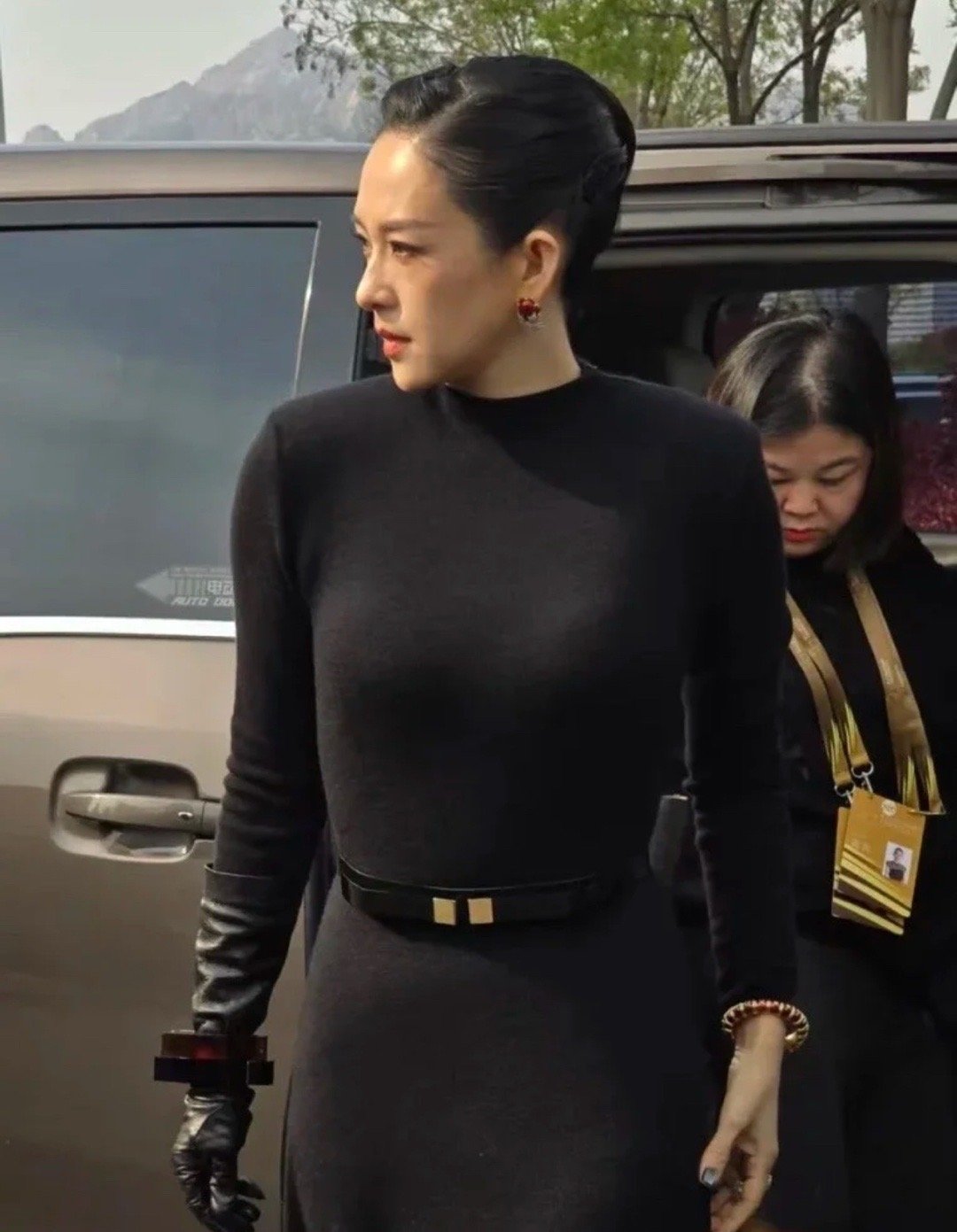 不是..章子怡原相机长这样？？太优越了吧 ​​​