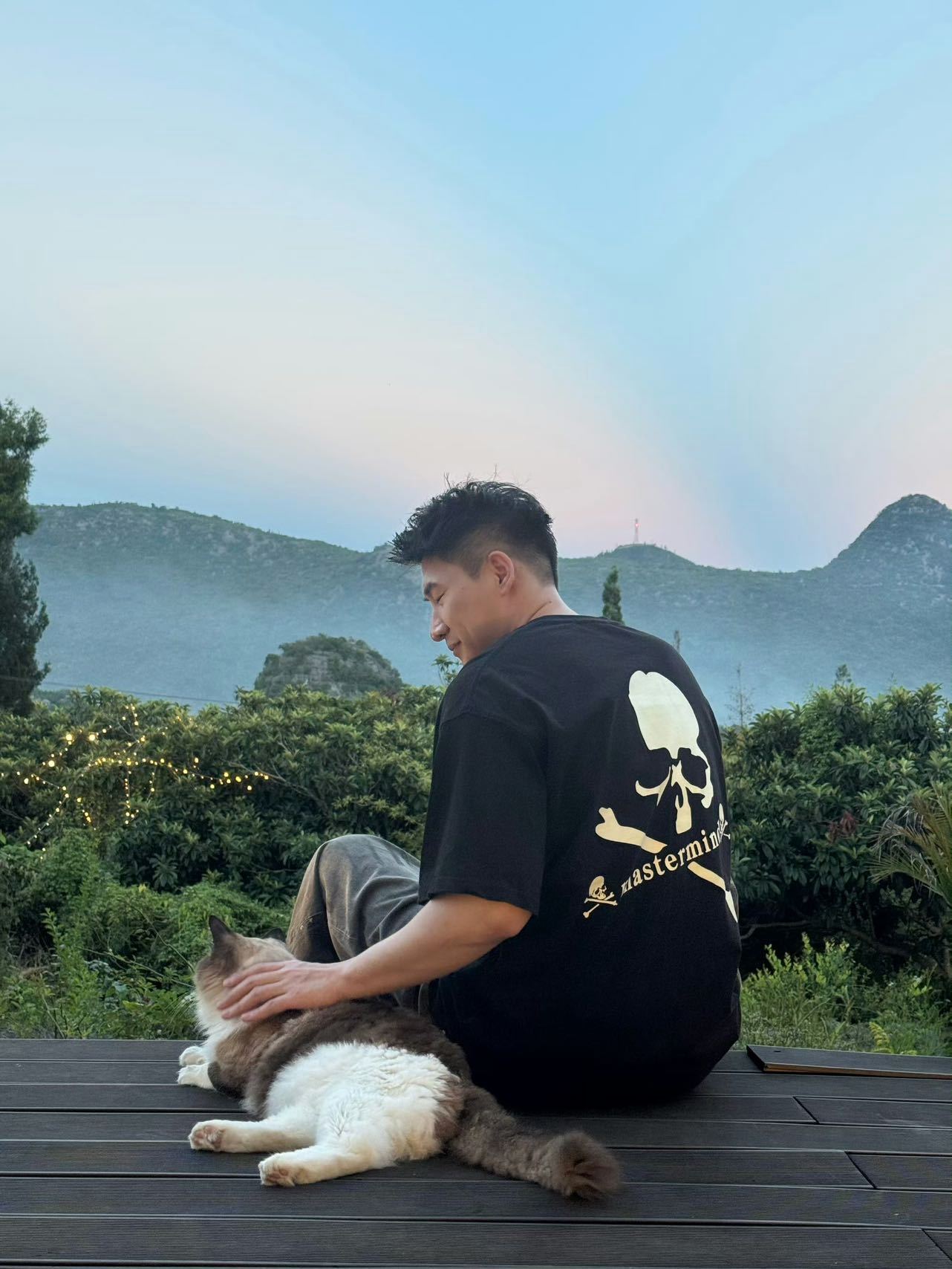 来贵阳旅行 🧳这次下榻万丽酒店旁边就是观山湖公园 步行5分钟离省博物馆大概2公