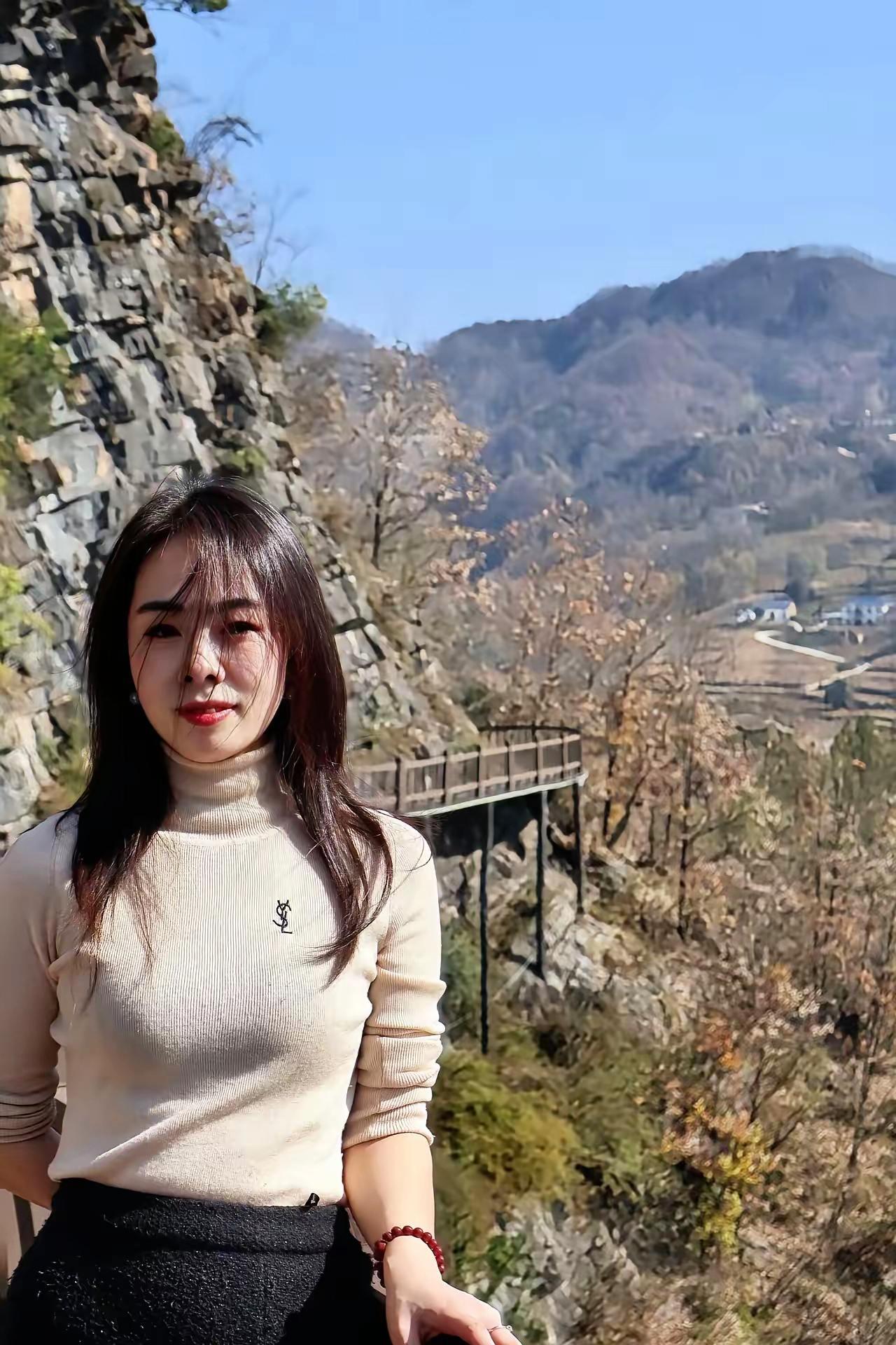 自我认同 山川美景 登顶成功