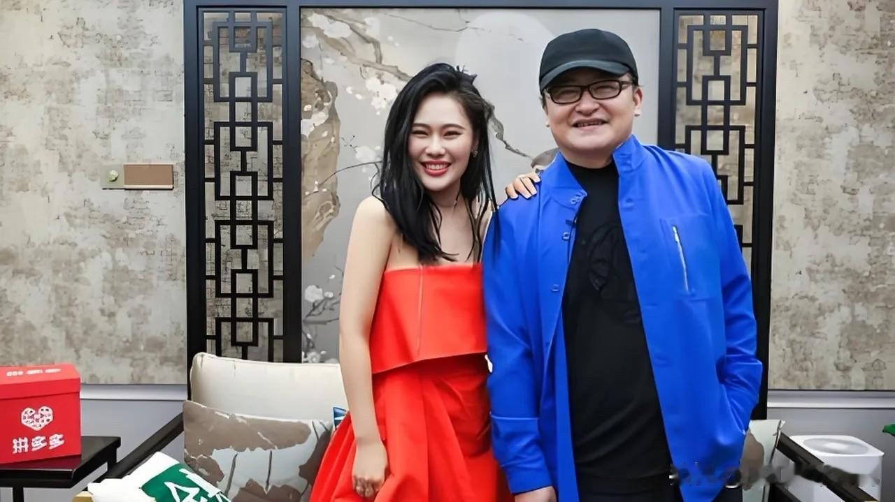 刘欢曾经语重心长地叮嘱学生袁娅维说：“希望你做一个爱音乐的人，而不是爱慕虚荣的人