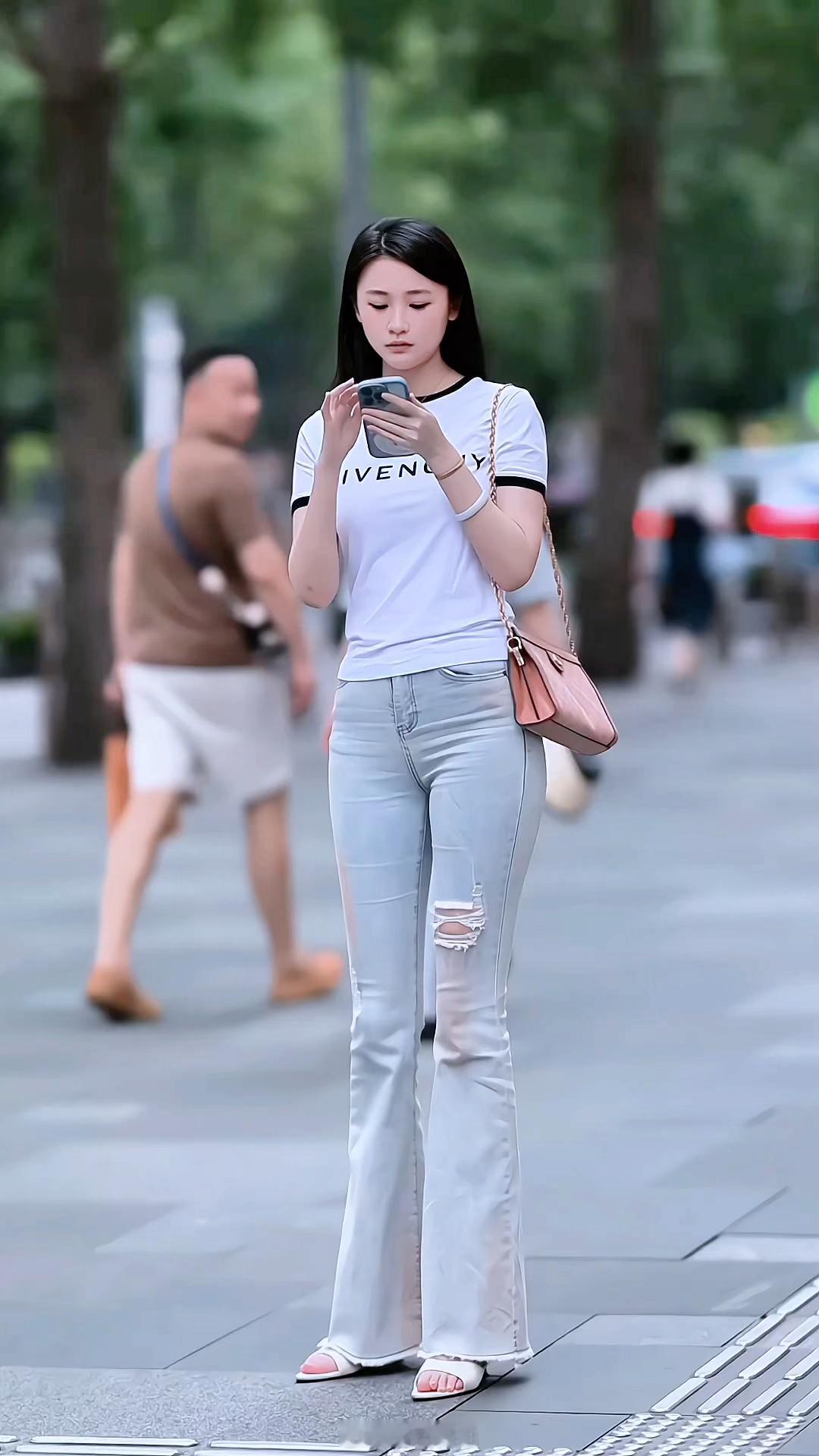 【成都街拍】周二，早上好！丨摄影拍照#每日穿搭# ​​​
