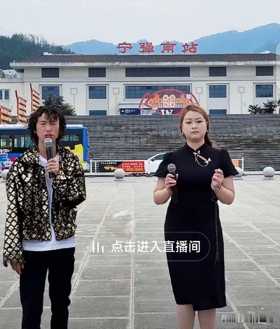 宁强南站偶遇国际巨星庞麦郎了，唱《我的滑板鞋》那个！他本名庞明涛，实打实的汉中宁