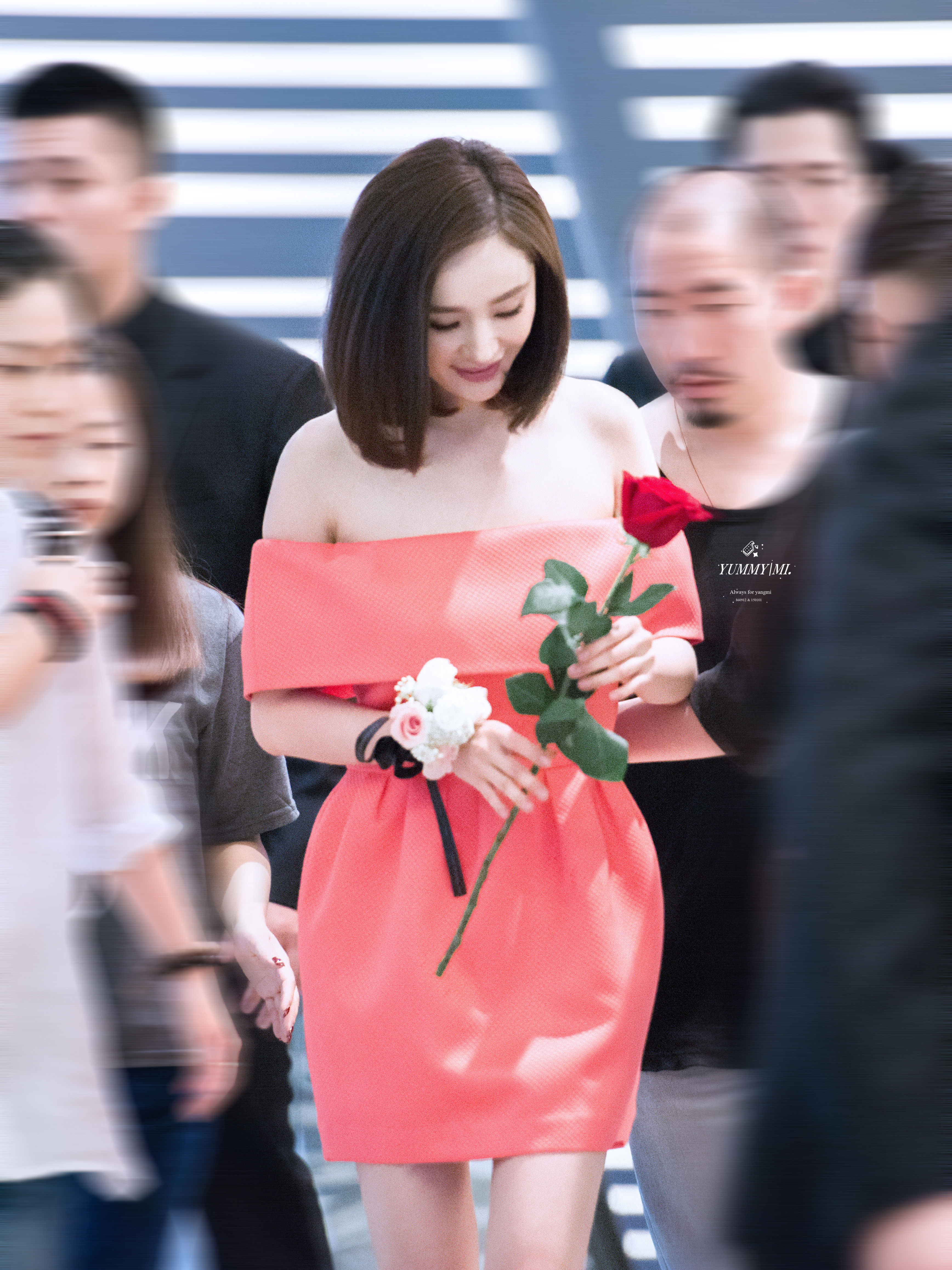 杨幂[超话]  ym杨幂 💚杨幂0912生日快乐 🦊★꒰ঌ幂幂Dollの呆萌