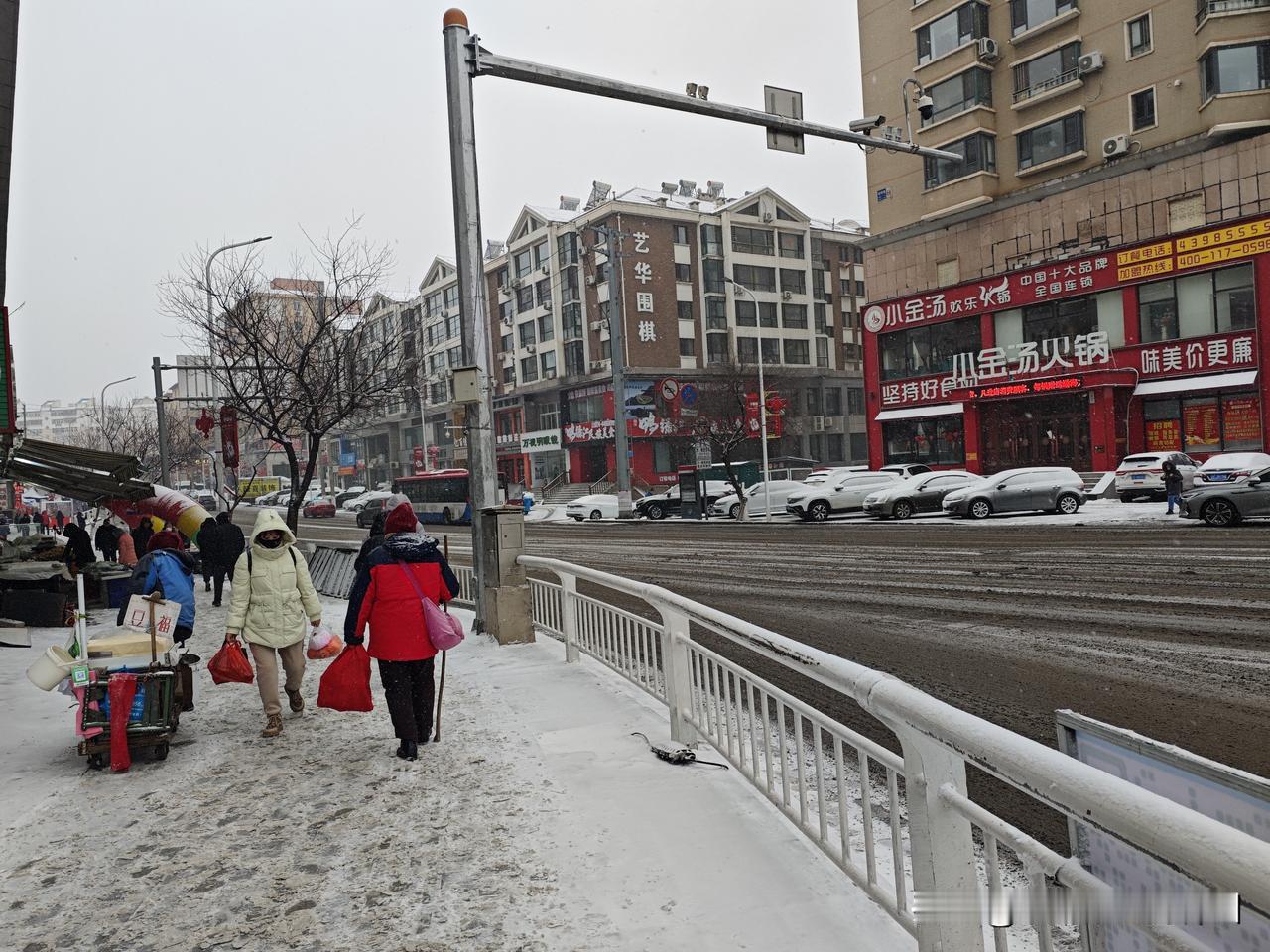 因为还房贷的事儿，我又和媳妇嗷嗷了一顿
        今天早上，媳妇脑子不知又
