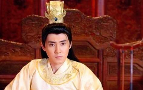 公元1402年，大明王朝发生了一件骇人听闻的事情。

这位重臣就是铁铉，一个在历