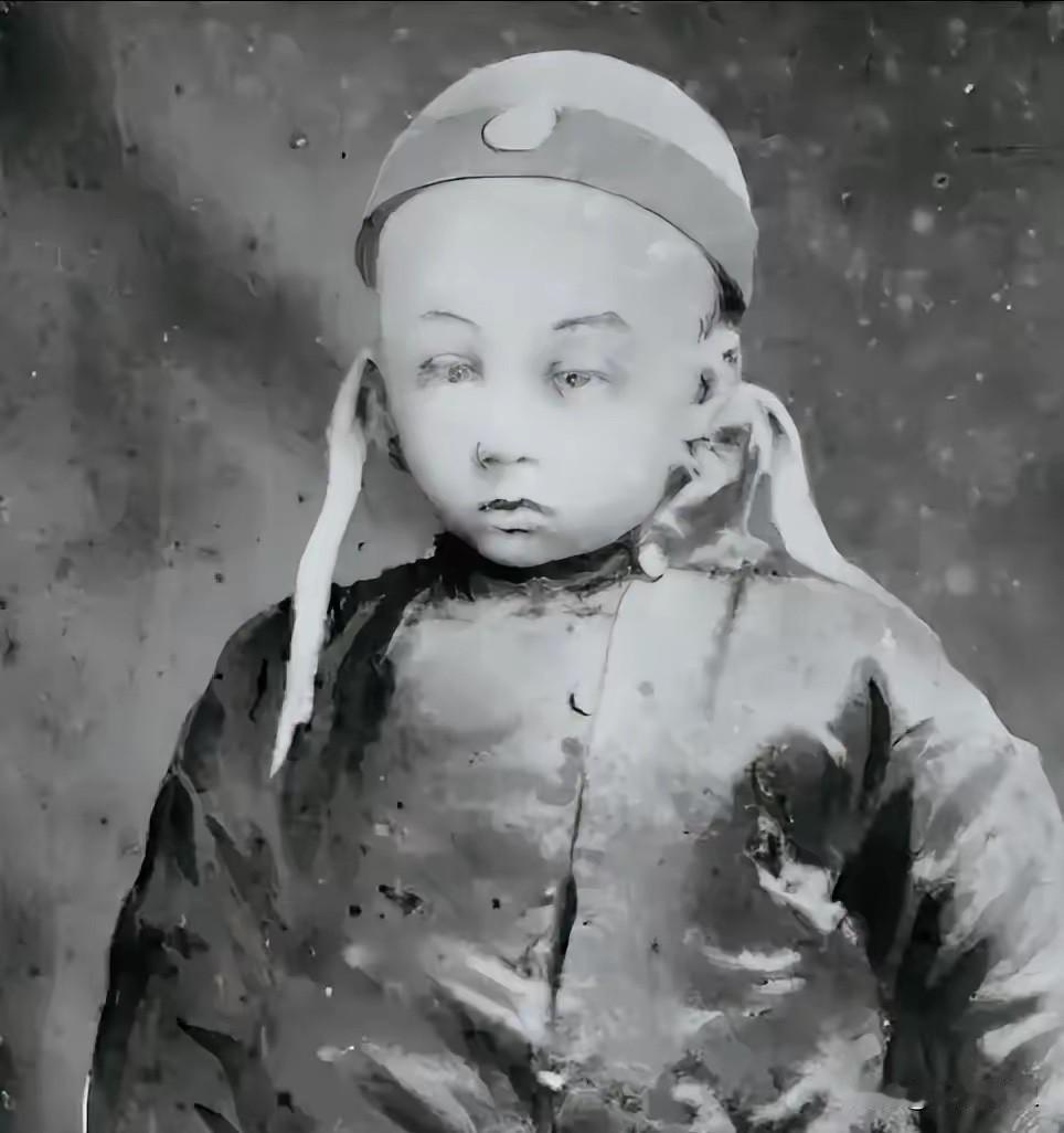 溥仪的身子，真是被宫中胆大的宫女掏空的？他的童年，藏着怎样不堪回首的过往？190