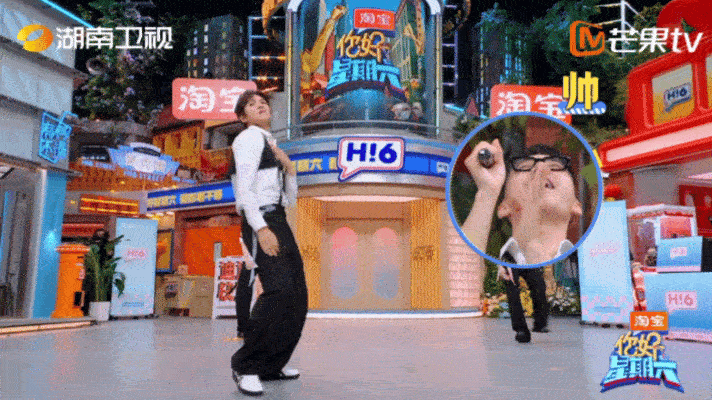钟汉良跳舞还是这么能打钟汉良跳舞真的太顶了，不愧是初代唱跳能力者，就问钟汉良什么