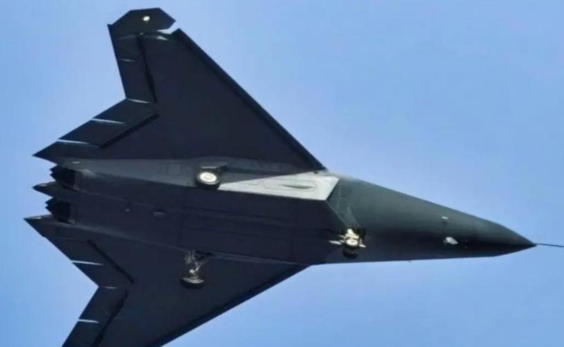颠覆数十年航空格局，六代机竞赛迎来中美实力换位时刻。

纵观近几十年的全球航空领