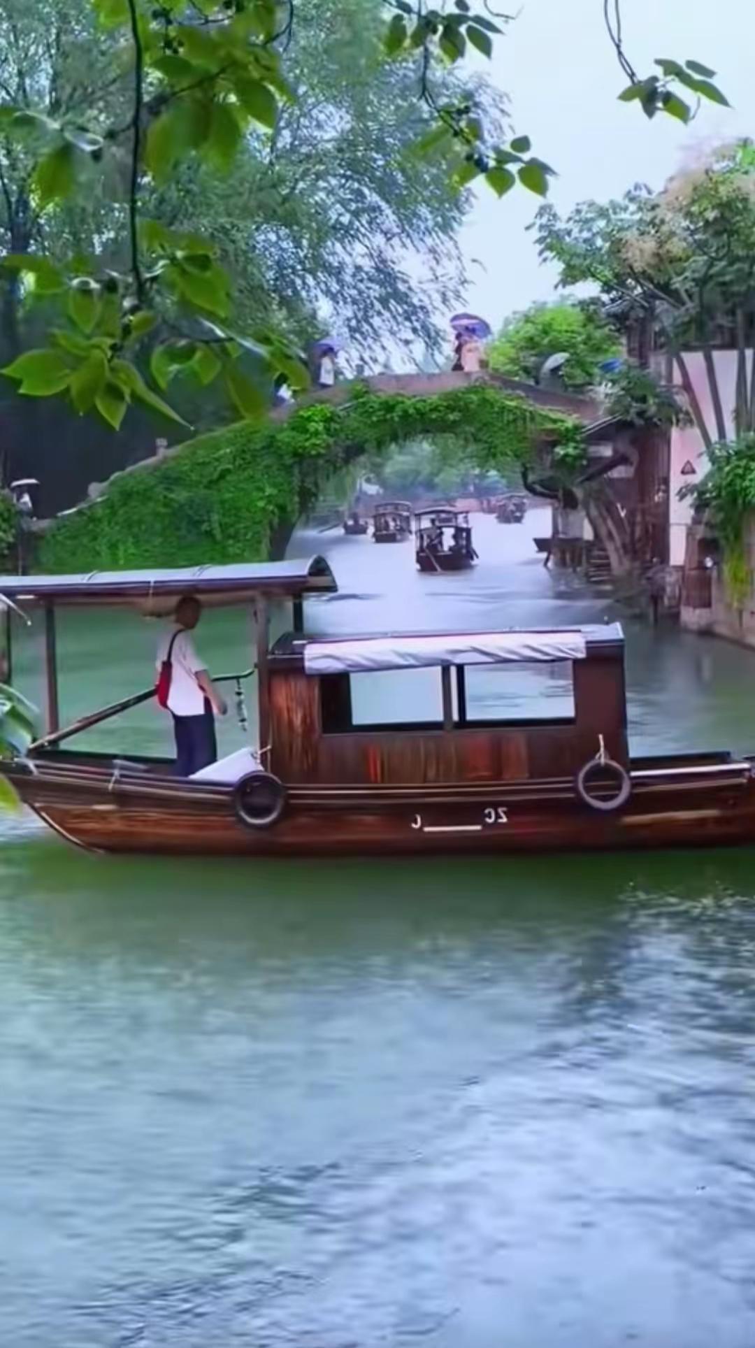 晒图笔记大赛 参加晒图笔记大赛真是太有意思啦！我看到有山西的朋友晒出夜晚街道的照