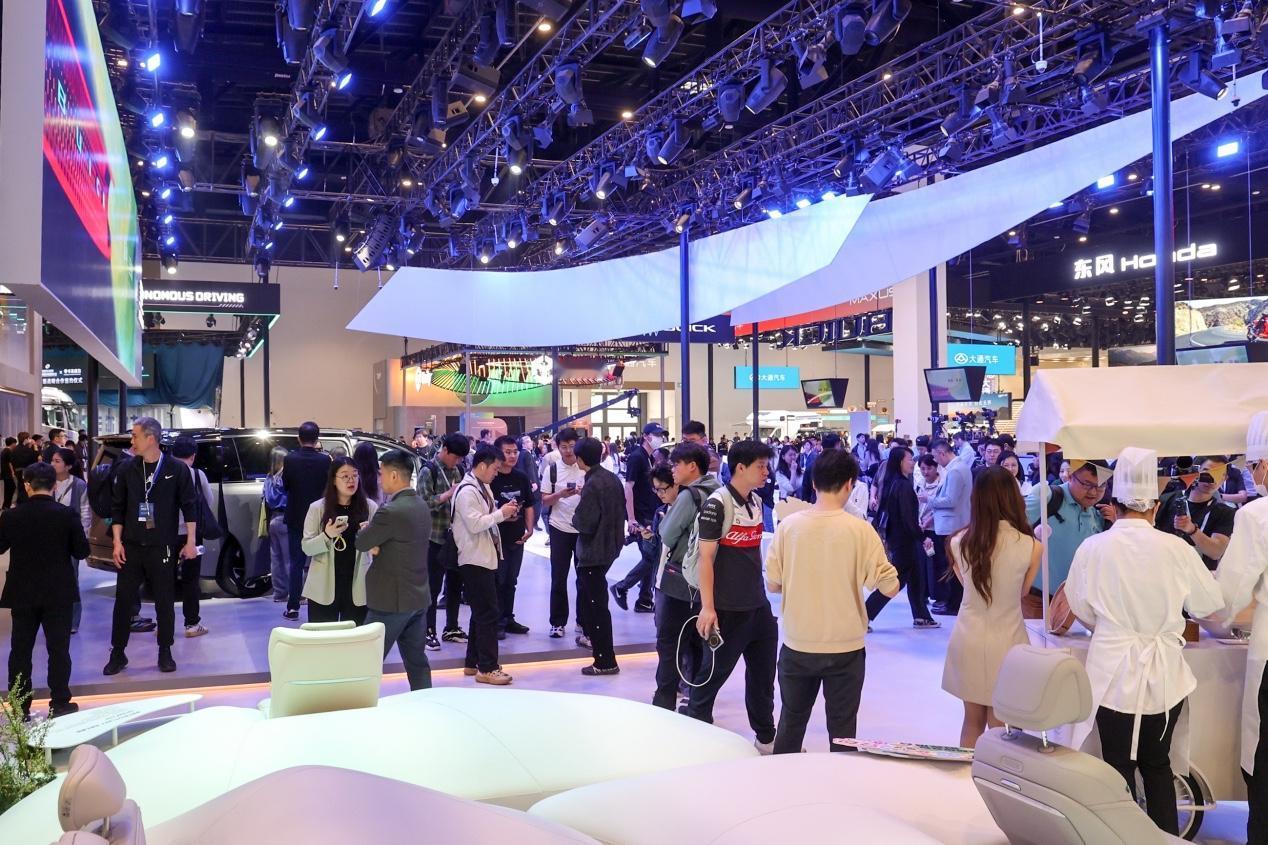 北京车展探馆：别克至境E7热度爆棚！坐稳20万内家庭SUV首选？
 
2026北