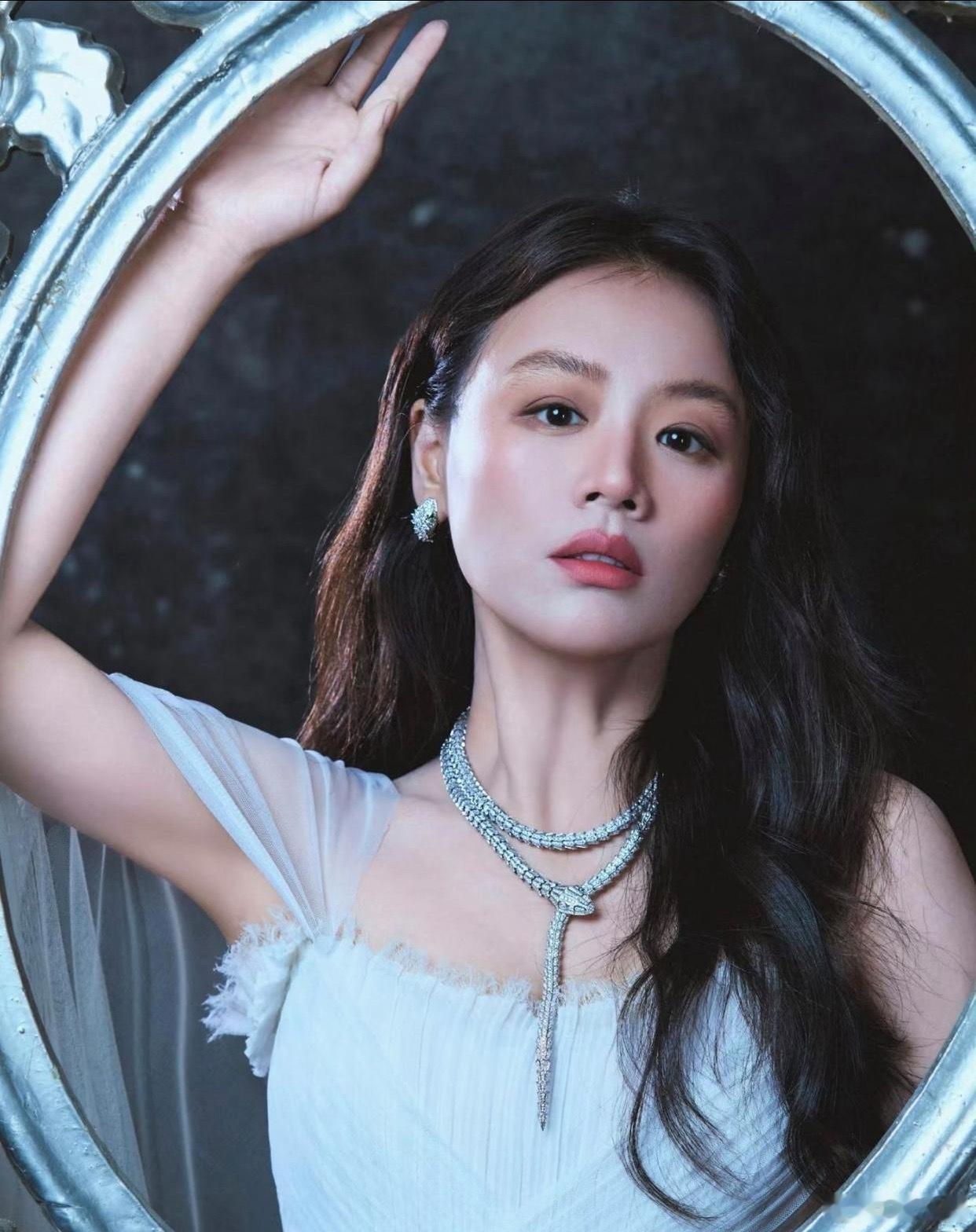 1. 张雨剑和吴倩离婚时，公司是站吴倩这边的，还雪藏了张雨剑，结果两人又和好了，