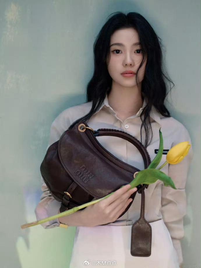 赵今麦、刘浩存 miumiu最新大片 ​​​