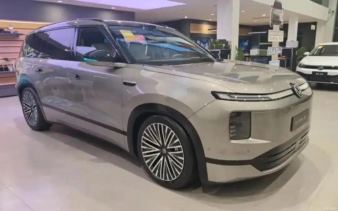 《32.98万起全系满配！大众ID. ERA 9X凭什么敢说“款款皆旗舰”？》