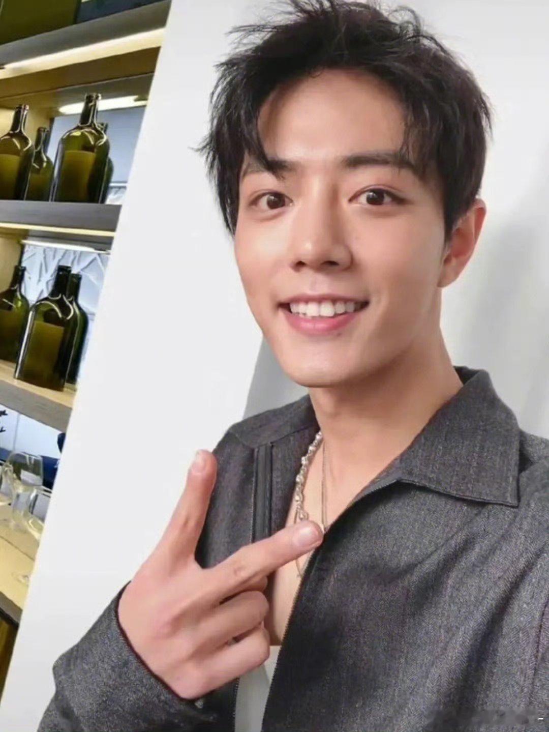 感觉肖战很适合港风🤤🤲🏻 