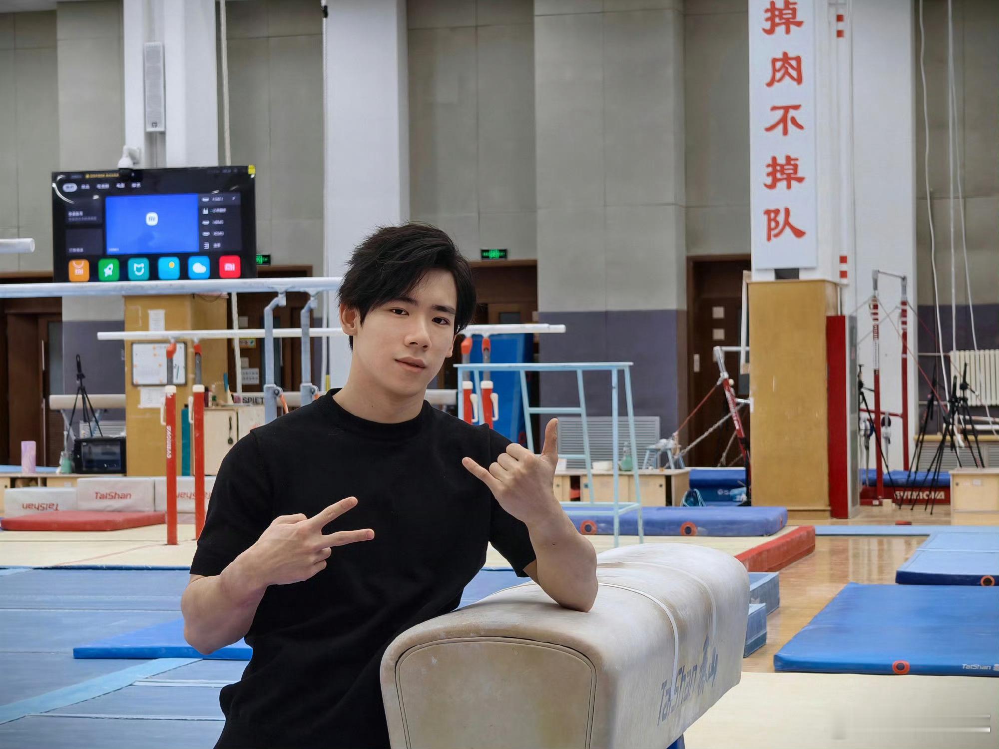 张博恒祝冬奥健儿新春快乐新春快乐，马到成功，好运连连