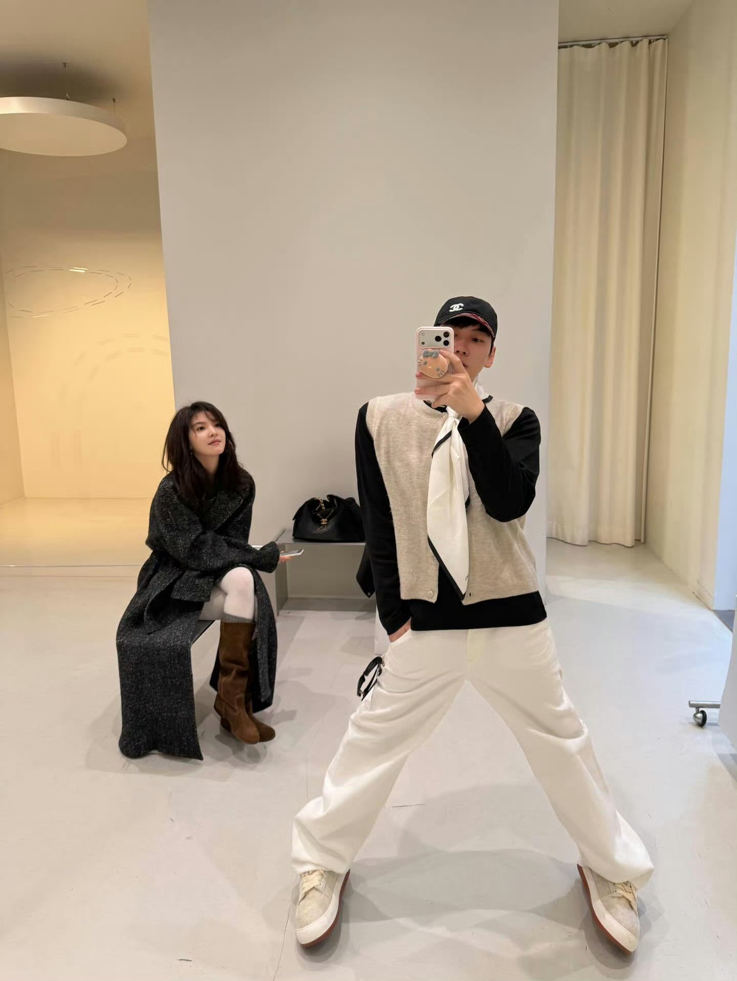 造谣 去韩国给现偶服化道进货了 