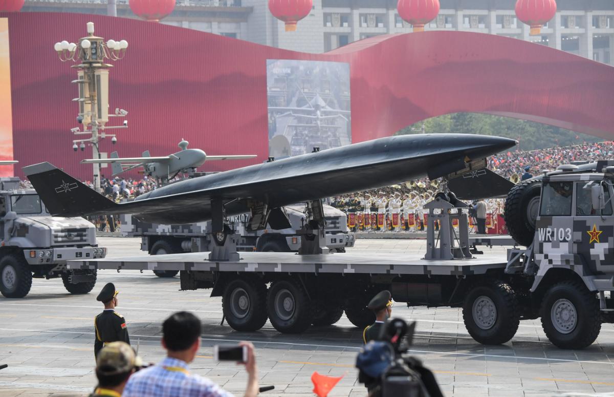 无侦-8如果投入台海、南海和西太平洋方向的侦察体系，对海上大型目标将形成持续性的
