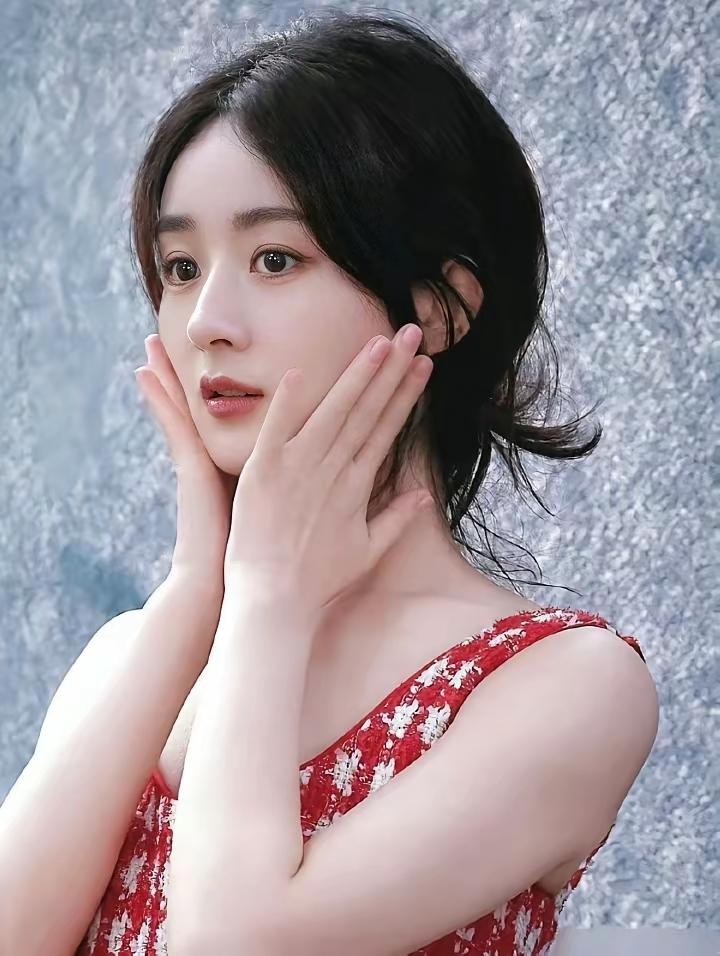 赵丽颖
夏日清新短发[比心]