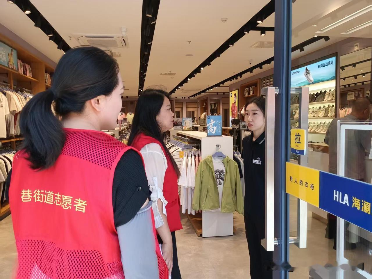 为梦护航 太原市察院后社区筑牢高考“静音防线”

高考期间，地处太原市繁华商圈的