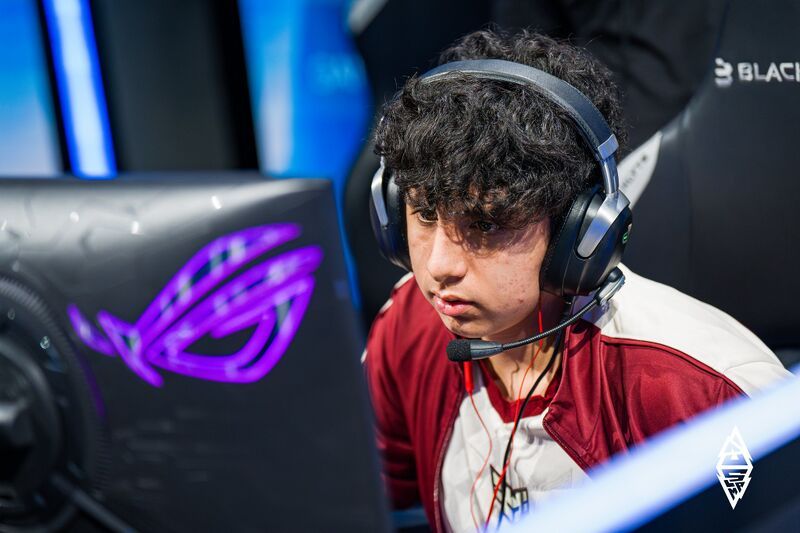 Heroic的新中单TaiLung为2009年5月出生，现在还不到17岁，但他的