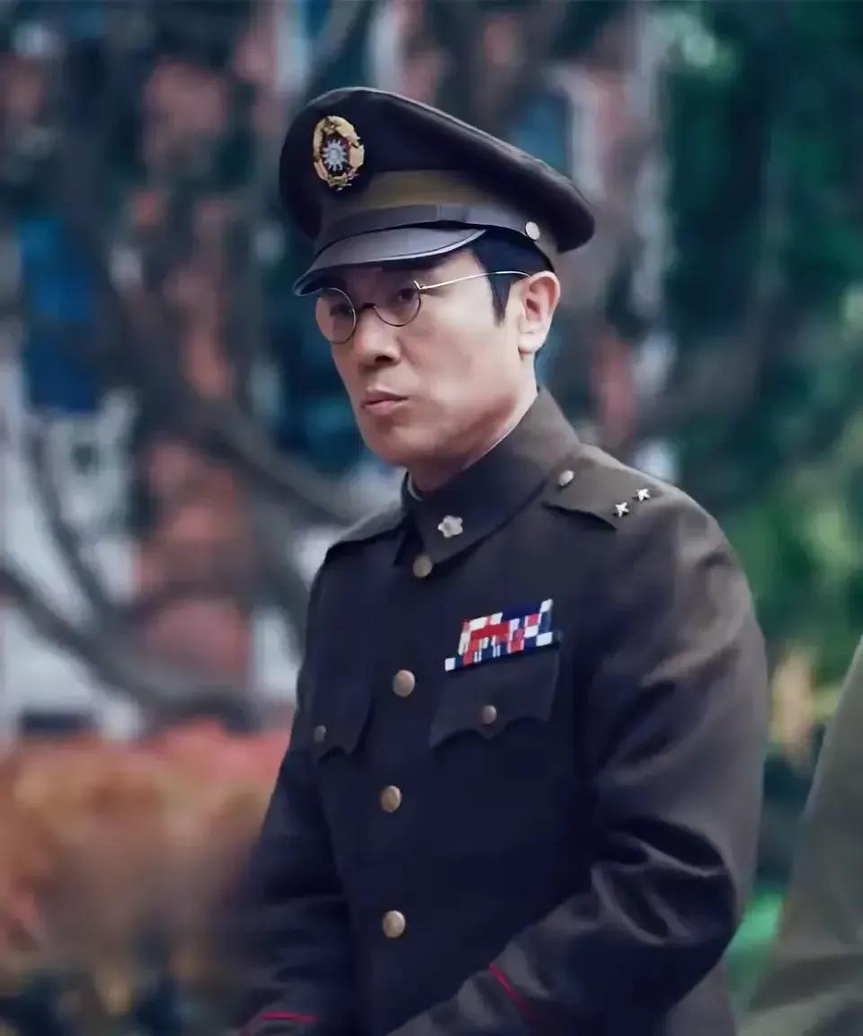 《沉默的荣耀》讲述了一段隐蔽战线上的英雄史诗，吴石、朱枫等烈士舍生忘死，为祖国统