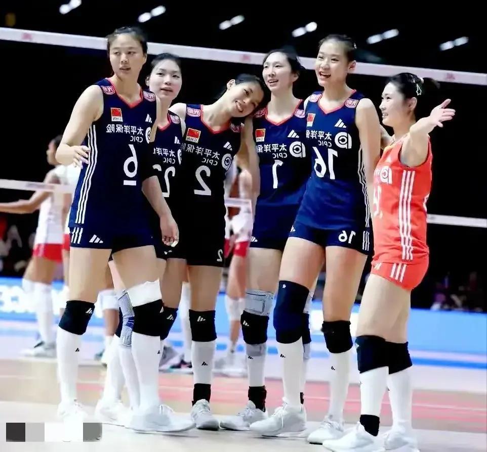 中国女排，F组第1，晋级16强；

多米尼加女排，F组第2，晋级16强；

波兰