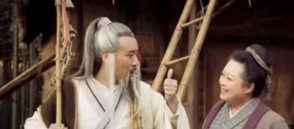 姜子牙作为商周交替时期的传奇人物，其辅佐周文王、周武王灭商建周的伟业被载入史册，