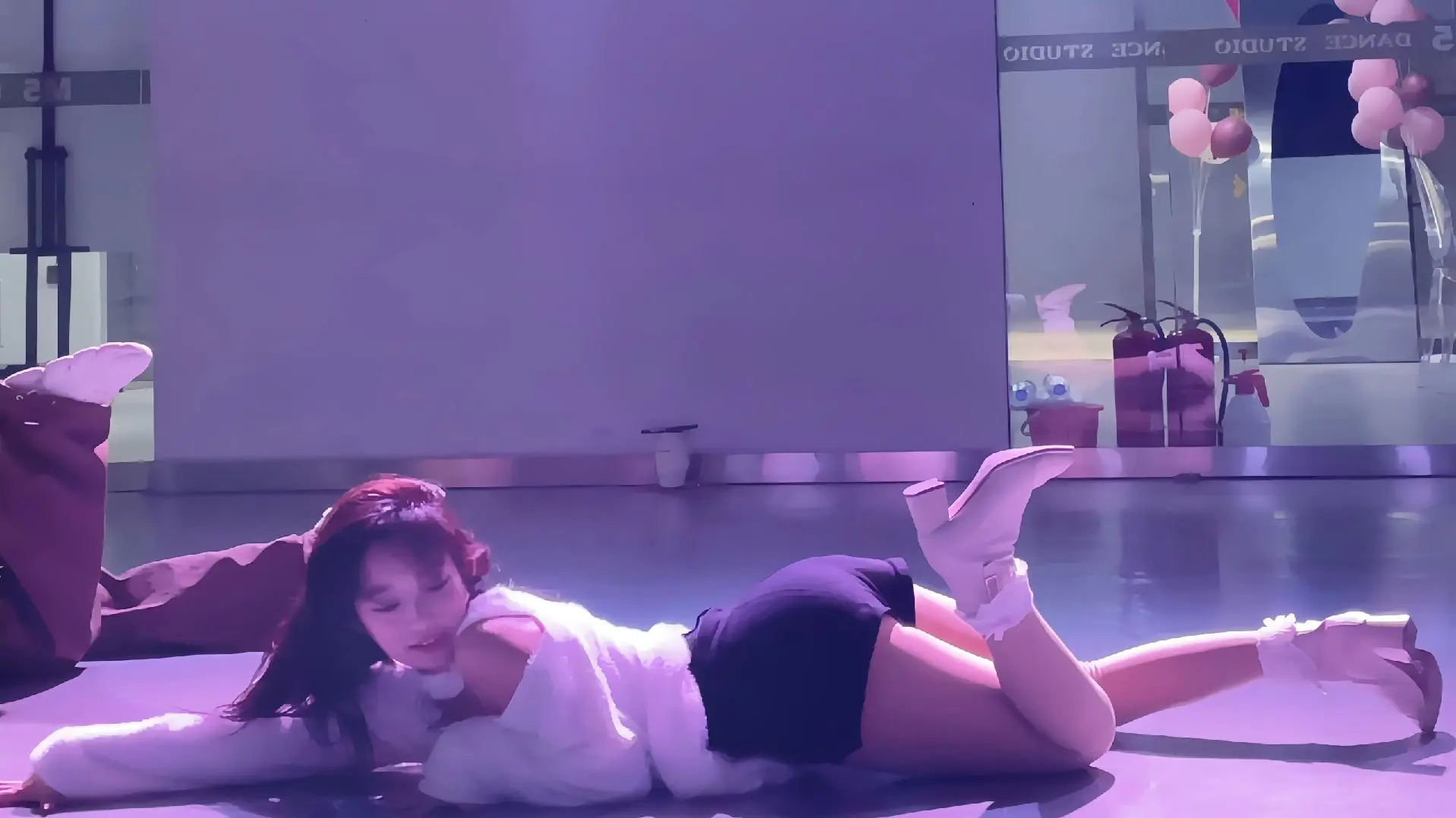 好痛。daddy 可不可以对我好一点 我好痛