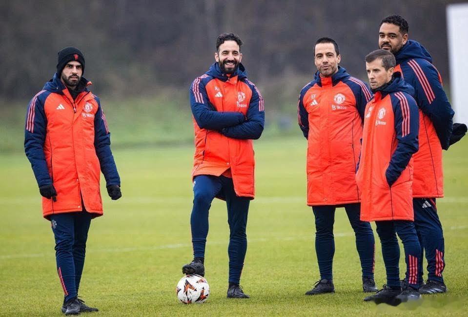 曼联将赔付阿莫林1000万镑赔偿金！同时五大助手也需要赔偿！ 