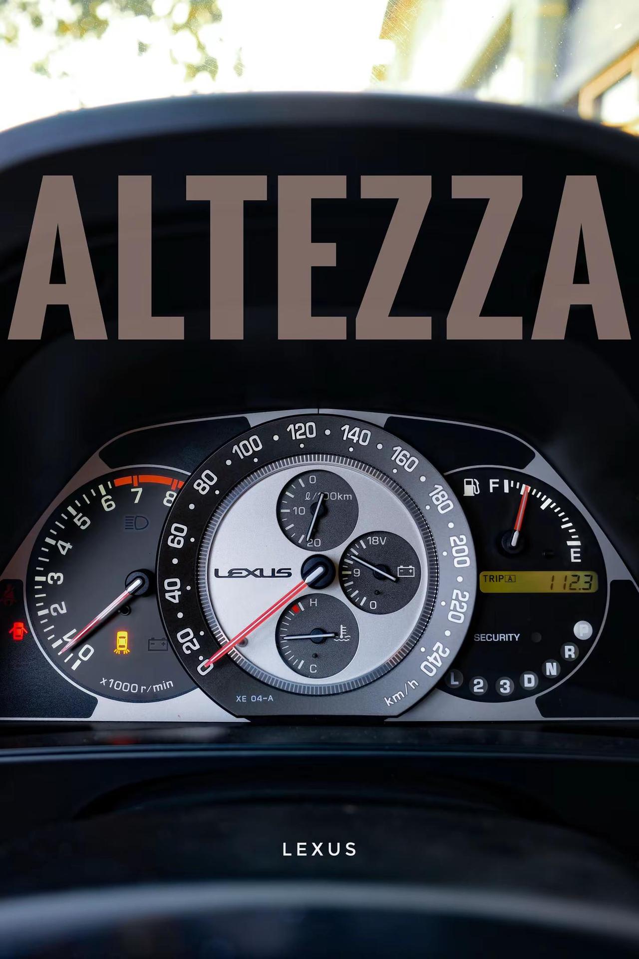 可以看看你手上的同款吗？凌志is 咬地鲨 altezza 雷克萨斯is