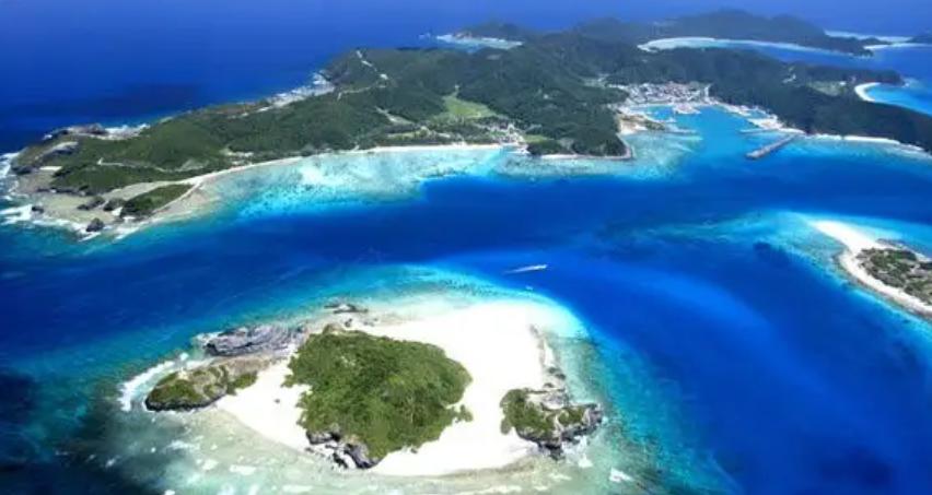 琉球宣布要独立成自治共和国，请中国帮忙把美日驻军轰出去！

这话乍一听像是天方夜