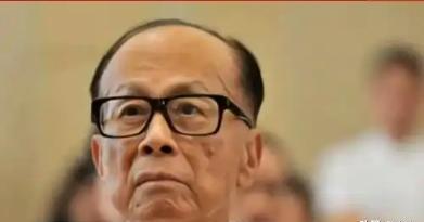 中美达成协议后，李嘉诚发现美国怂了，果断就巴拿马港口交易做声明！

2025年3