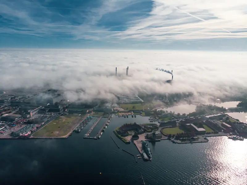 川普想得到格陵兰岛这事，真是闹得沸沸扬扬。2025年上任后他多次扬言要拿下，还不