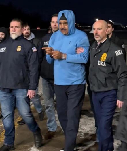 美国在委内瑞拉搞事，其实是在给中国挖坑

他们想拉我们进一个分帮派的游戏，让全世