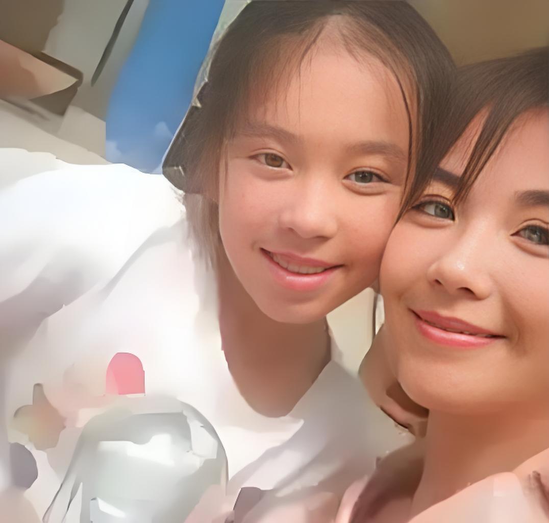 时光匆匆，刘涛女儿王紫嫣即将开启人生新篇章——步入大学校园。曾看她依偎在妈妈身旁