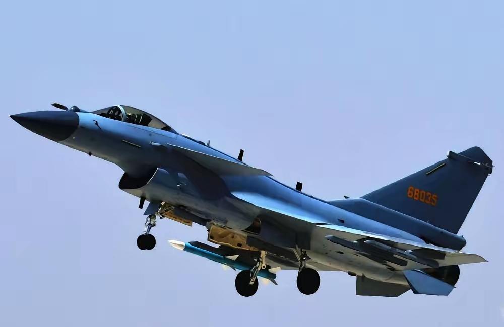 真相大白！中国31亿美元大单被搅黄真凶出现，美国坚决不许歼10C抢占市场！

这