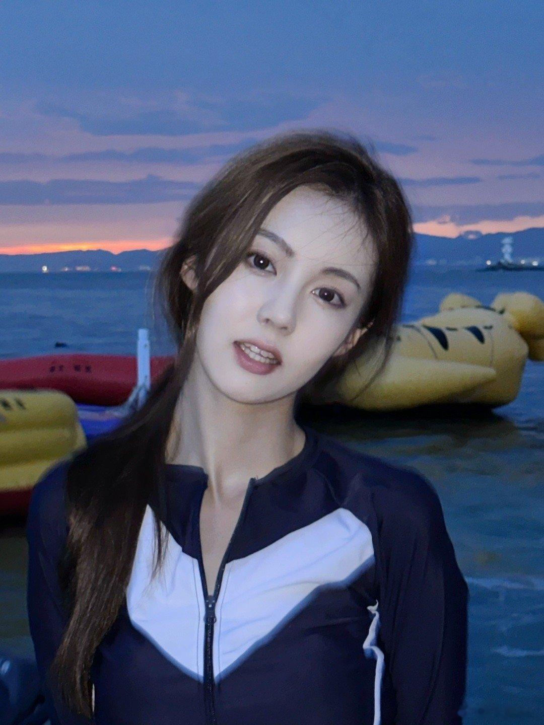 海的闺女～（我好帅[doge]）  ​​​