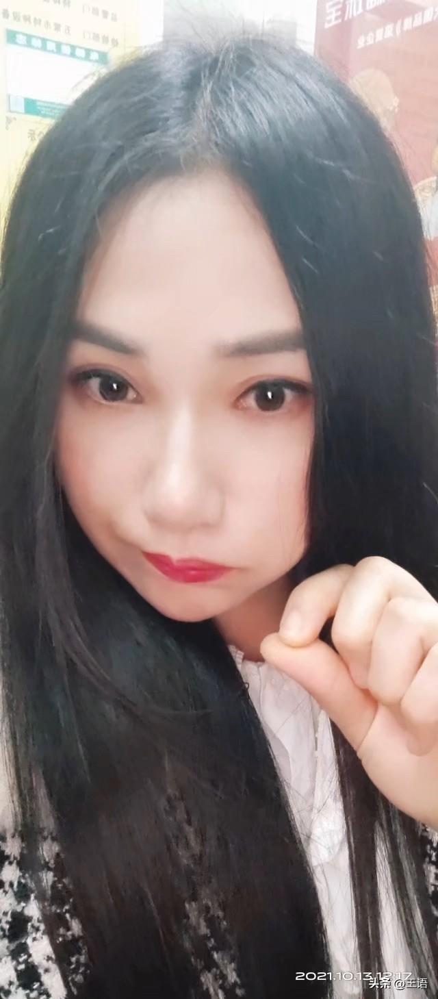 没遇到过爱我的，现在这个直接说不喜欢，为什么还能答应呢，光明正大和别的男人聊天，