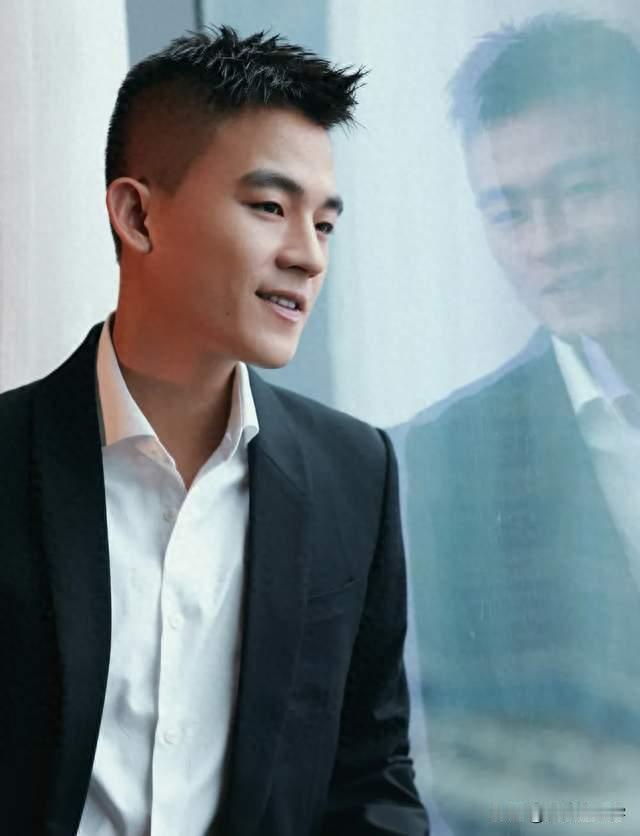 欧豪在《交锋》里，最怕的不是演反派，而是“太想证明自己会演”
