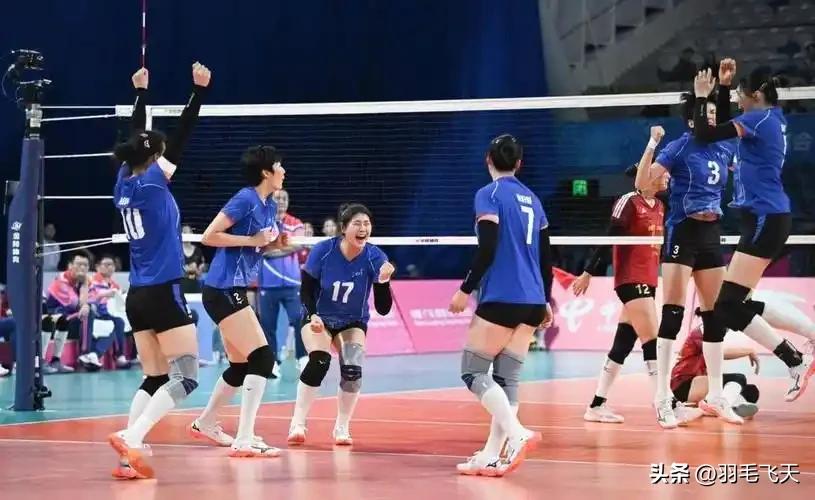 上海女排这一天等得太久了
北京时间4月1日2026年中超女排联赛总决赛落下帷幕。