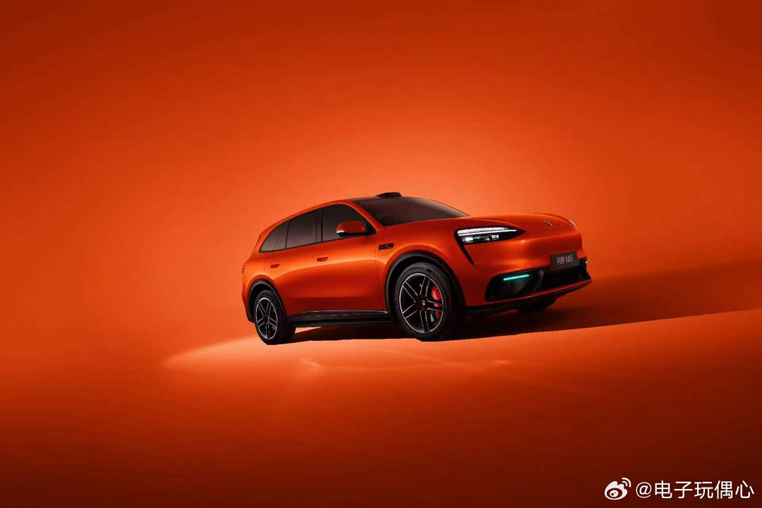 问界M6全系标配途灵平台问界M6支持700mm涉水深度问界M6全系标配华为途灵平