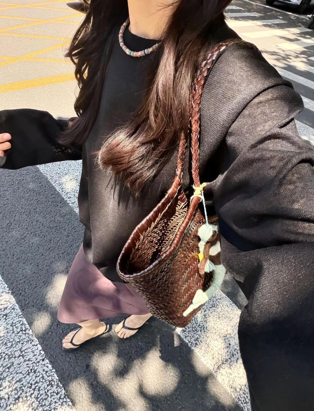 一周出门不重样啦日常通勤松弛感ootd 穿搭的尽头是极简 日常极简ootd 夏天