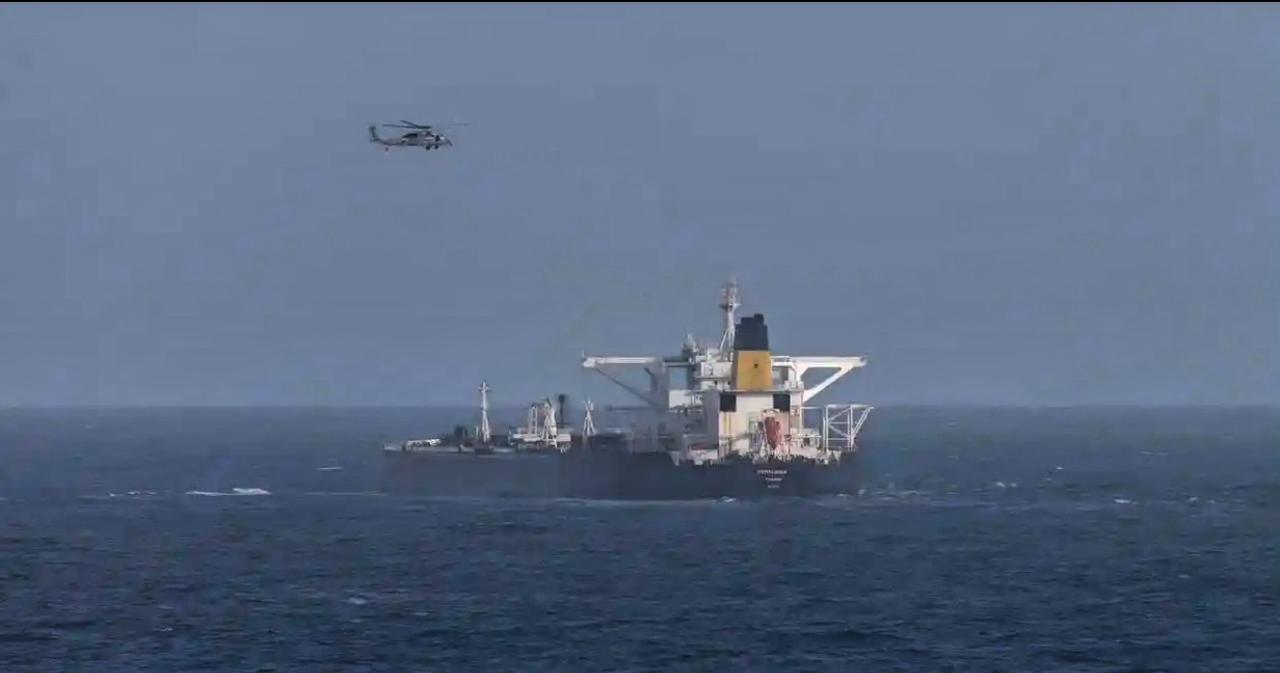 同一片大洋，同样的制裁名单，两艘油轮的命数却是天壤之别！

中资背景的“世纪号”