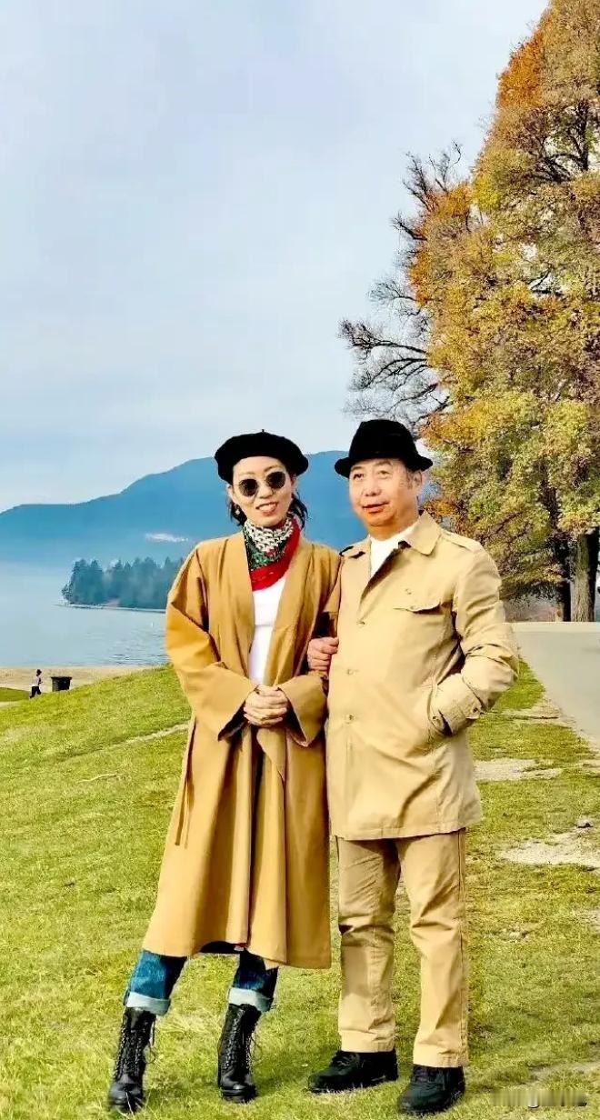 为什么平头老百姓都憎恶贪官？曲婉婷就是一面镜子，看来她们一家就明白了。
网友在加