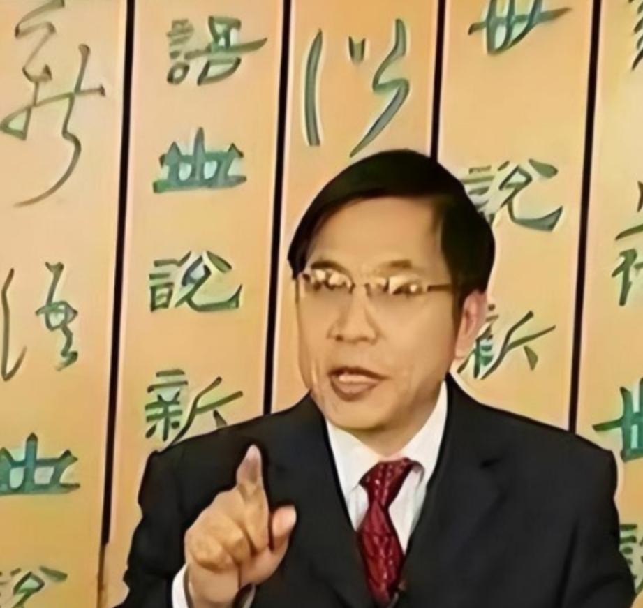 “中医不灭，天理难容？”中南大学的教授张功耀发起万人签名，要求取消中医药，这是一