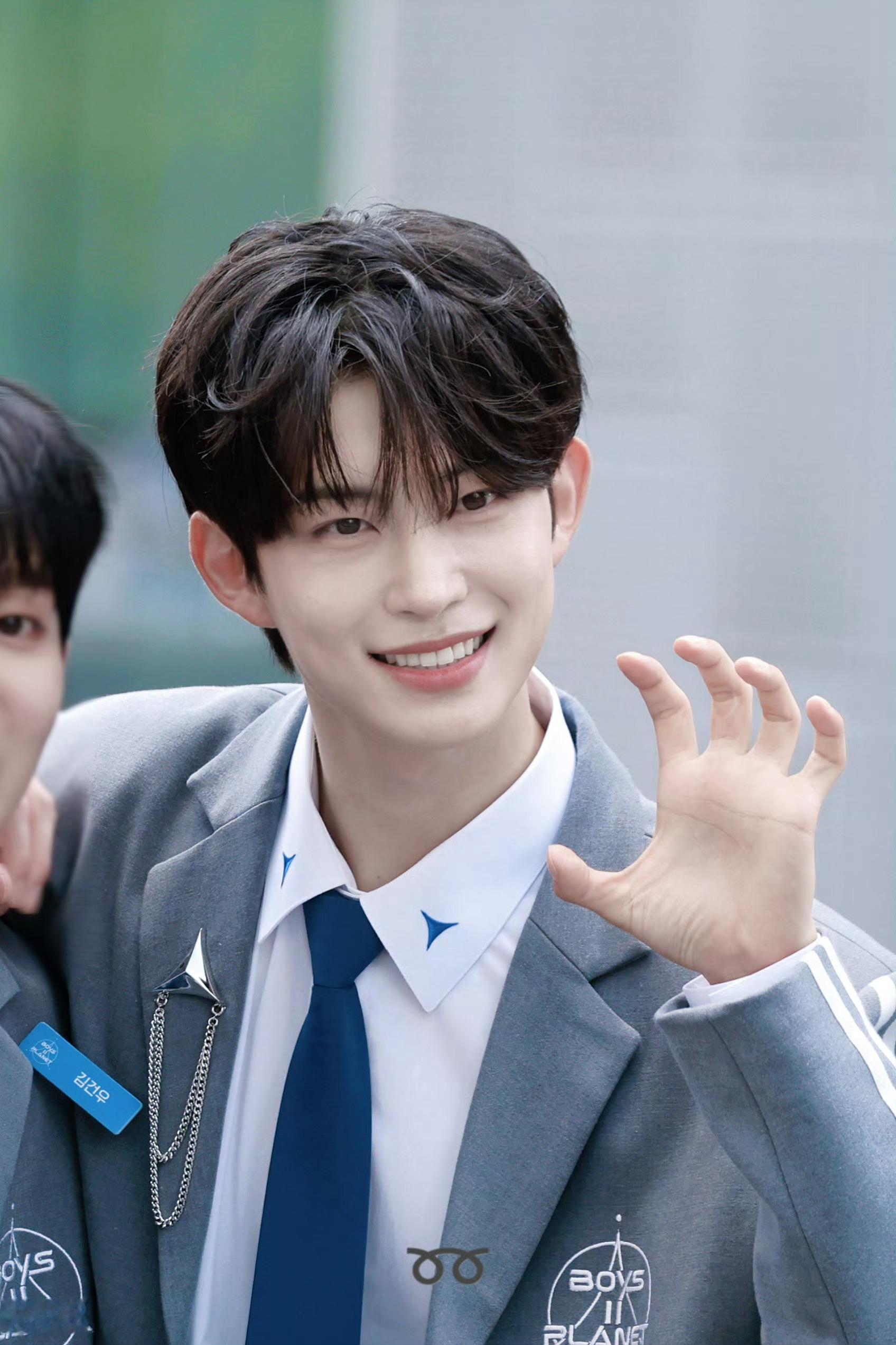 已经帅的不知天地为何物了 