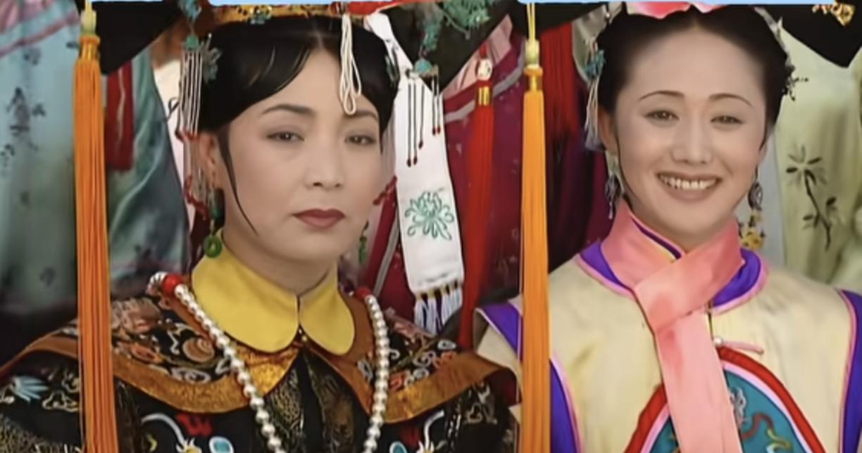 当年看还珠格格的时候，感觉令妃就是个天使，温柔善良，大方得体，是小燕子一帮人的守