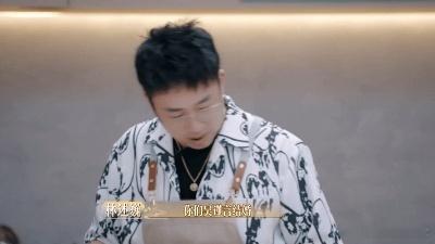 吴谨言约饭于正坦白结婚 真心觉得于正说得对，有感情经历才能更好地诠释角色，支持吴